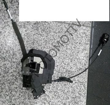 ARKA SAG KAPI KILIDI FLUANCE